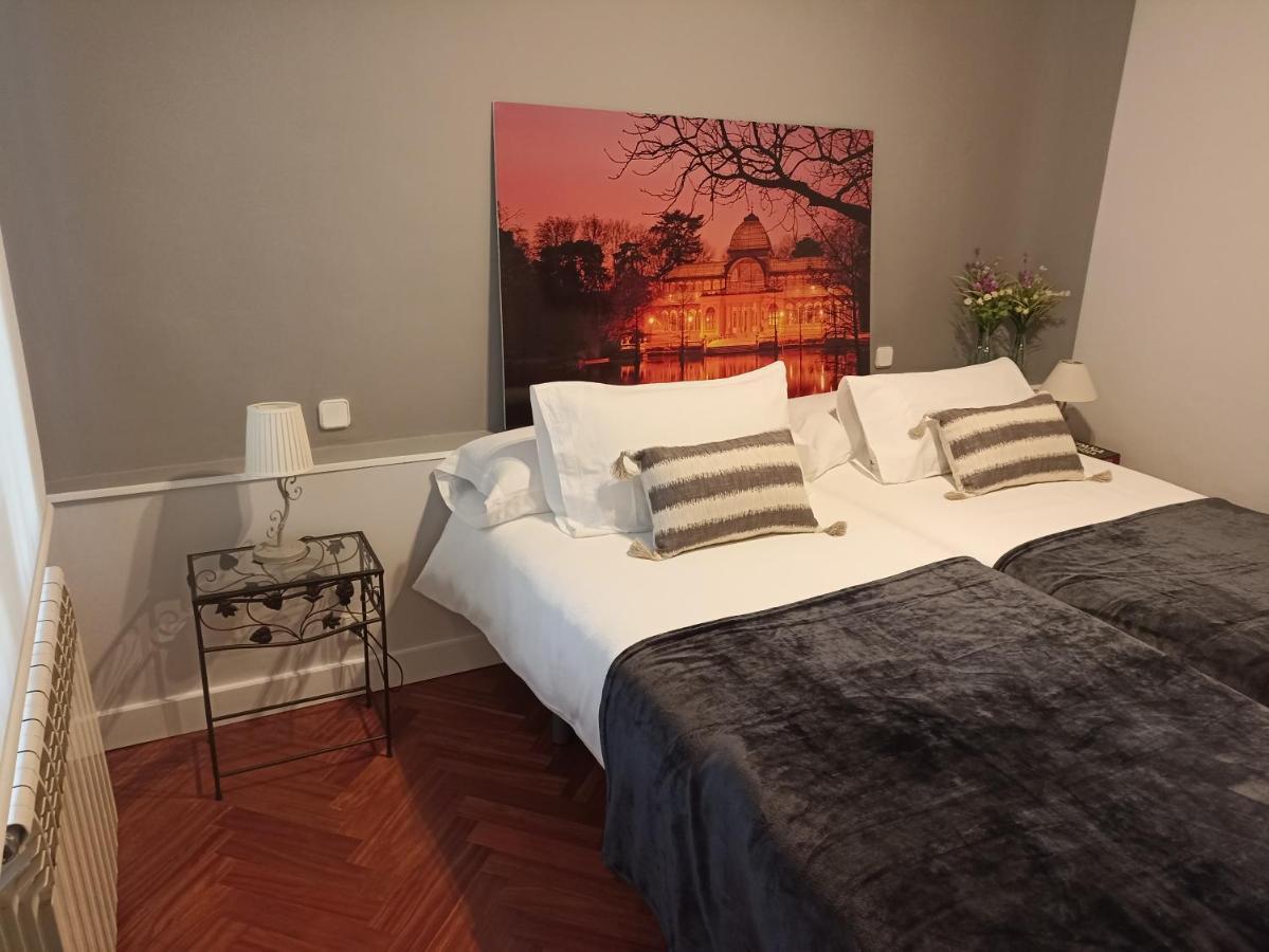 Elegante Piso Junto Al Museo Del Prado Apartment Madrid Luaran gambar